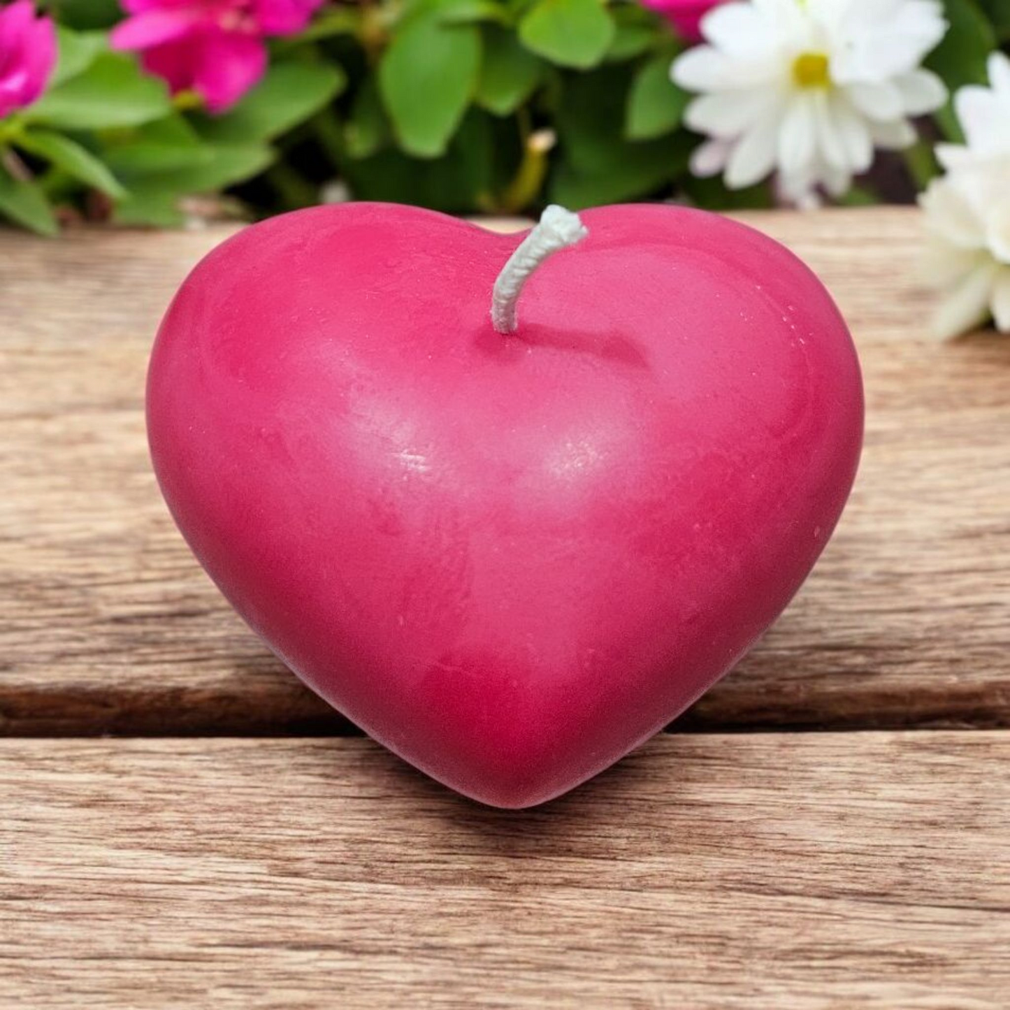 Rapswachskerze kleines Herz durchgefärbt und aus reinem Rapswachs